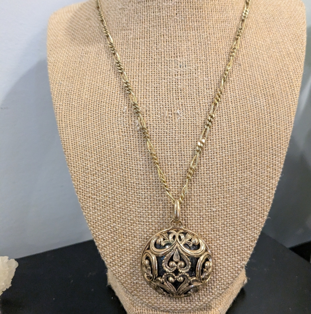 Elegant Barse Gold Pendant Necklace
